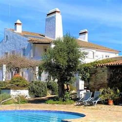 Assumar Country House
