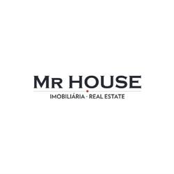 Mr HOUSE