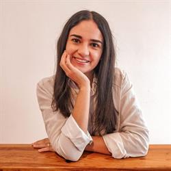Ana Lisa Farias Médica Dentista