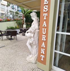 Goldi Restaurant