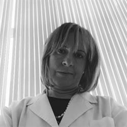 Dra Clara Moreira