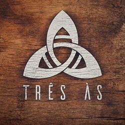 Três Às