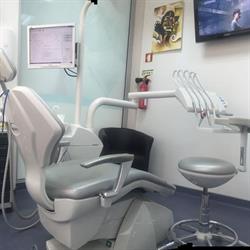 Clínica Médica Dentária Dentalshine Lda